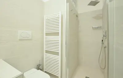 Bagno di Cozy Home In Pozzol Groppo With Wifi