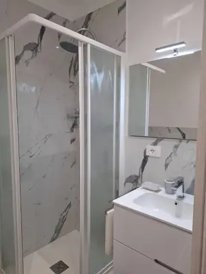 Bagno di Garden Lodge - ALPHA