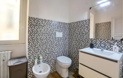 Bagno di 2 Bedroom Gorgeous Apartment In Rapallo