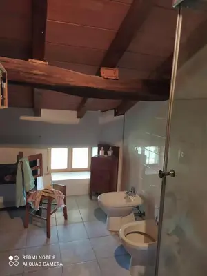 Bagno di Camera Singola In Antico Casale