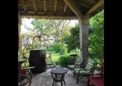 Giardino di Ampia stanza nelle campagne parmensi