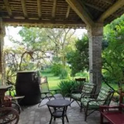 Giardino di Ampia stanza nelle campagne parmensi