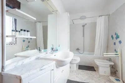 Bagno di Cosy apartment close to the city centre