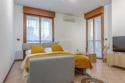 TV o dispositivi per l'intrattenimento presso Parking & Free WiFi - Functional apartment