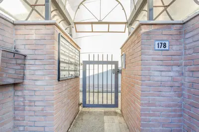 Planimetria di Parking & Free WiFi - Functional apartment