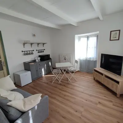 TV o dispositivi per l'intrattenimento presso Charme a Corniglio