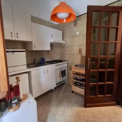 Cucina o angolo cottura di A Ca' du Mûsenu - apartment in Monterosso center