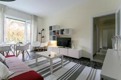TV o dispositivi per l'intrattenimento presso Great holiday appartamento moderno comodo a centro e spiagge