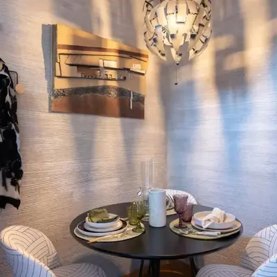 Luxury Art & Chromotherapy Apt-Hospital District5