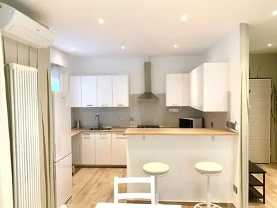 Cucina o angolo cottura di Modern 90sqm Apt - Ideal Base for Parma & Modena