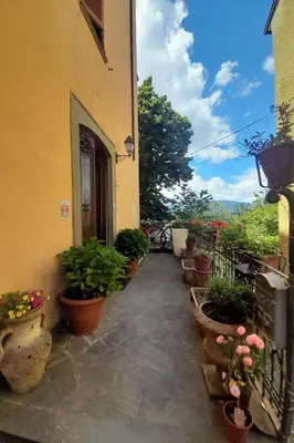 Giardino di Apartment Wohnung mit zauberhaftem Blick auf das Schloss by Interhome