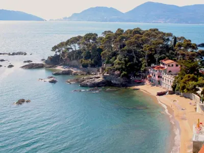 Paesaggio naturale nelle vicinanze della casa vacanze