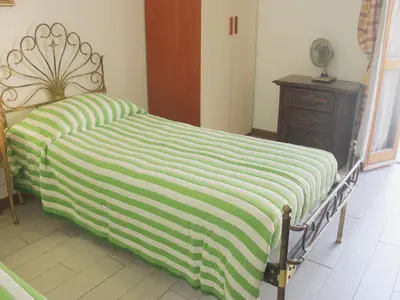 Letto o letti in una camera di Apartment Sehr zentral mit Parkmöglichkeit by Interhome
