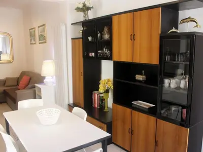 Cucina o angolo cottura di Apartment Sehr zentral mit Parkmöglichkeit by Interhome