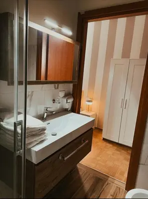 Bagno di Foresteria Liros 2