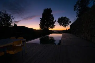 Paesaggio naturale nelle vicinanze della villa