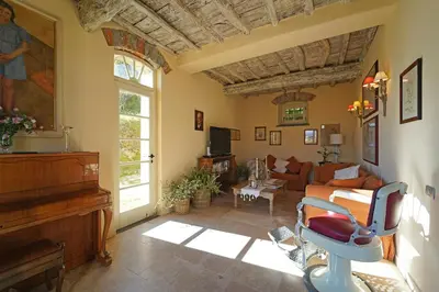 Area soggiorno di Villa With Private Pool Near The Cinque Terre