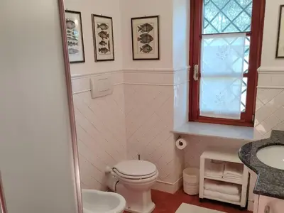 Bagno di L'Alcova tra gli ulivi