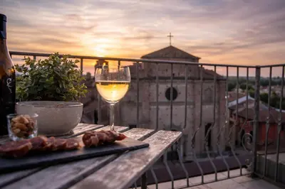 Bevande di Attico elegante con terrazza panoramica, in centro