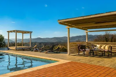 Piscina di Panoramic Villa With Pool In Lunigiana o nelle vicinanze