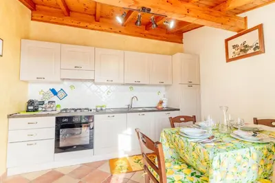 Cucina o angolo cottura di sea view - private pool overlooking the sea