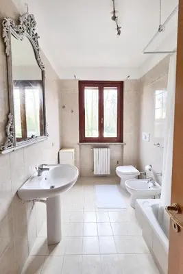Bagno di Family House - Crema