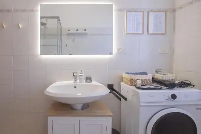Bagno di Burro e salvia HOME Reggio Emilia apartment
