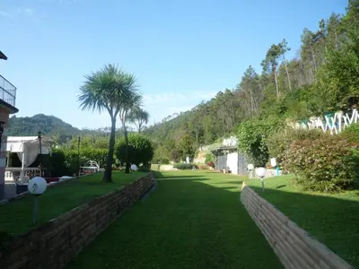 Paesaggio naturale nelle vicinanze della villa