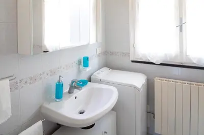 Bagno di Raffaella House