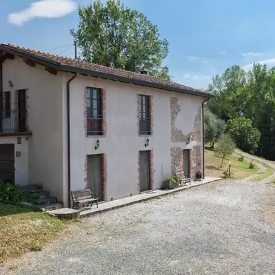 Farmhouse in Aulla with Private Pool