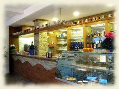 Salone o bar di Hotel La Rossola Resort & Natura Bonassola la Porta delle 5 Terre