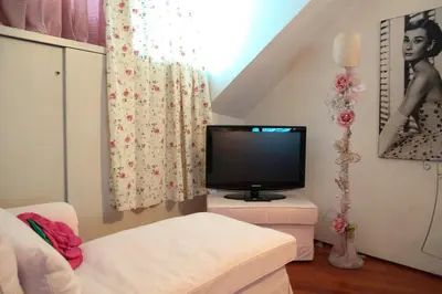 TV o dispositivi per l'intrattenimento presso a casa di Marzia