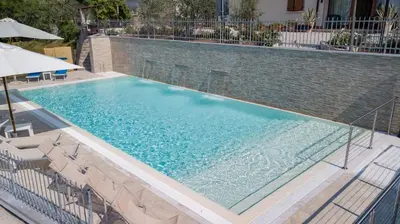 Piscina di Agriturismo Casa Villi o nelle vicinanze