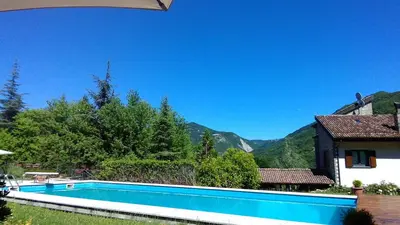 Piscina di Villa le Noci o nelle vicinanze