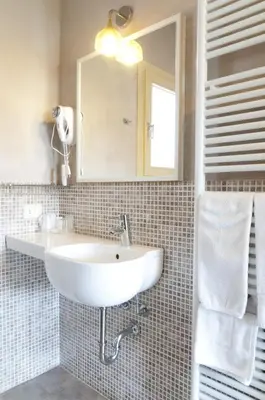 Bagno di 6 Porte Guesthouse