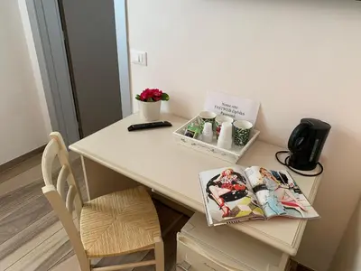 Set per la preparazione di tè e caffè presso Affittacamere Il Borgo