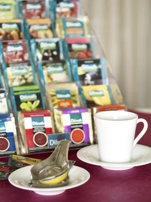 Set per la preparazione di tè e caffè presso Casalgrande Hotel