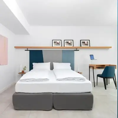 BnBiz - Coworking Hotel