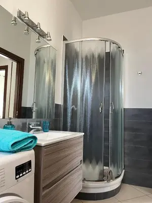 Bagno di Appartamenti Azzurro Smeraldo