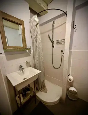 Bagno di Viandanti, Artisti e Sognatori