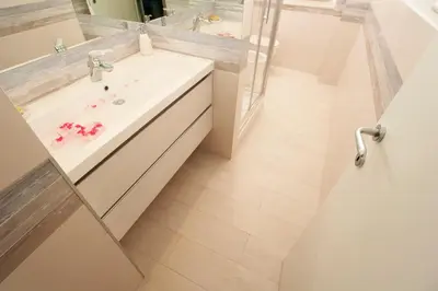 Bagno di Blue Seagull by PortofinoHomes