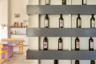 Bevande di Oasi di Mastarone - Il vino e le Rose