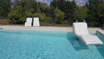 Piscina di B&B Le Peschiere o nelle vicinanze