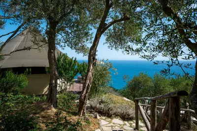 Paesaggio naturale nelle vicinanze dell'hotel