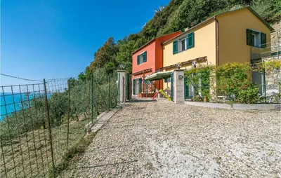 Paesaggio naturale nelle vicinanze della casa vacanze