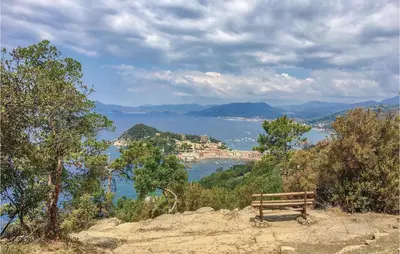Paesaggio naturale nelle vicinanze della casa vacanze