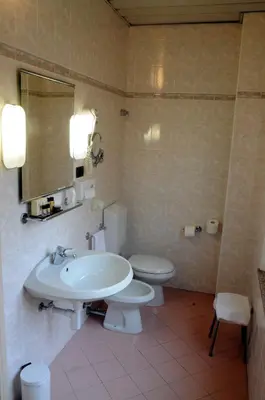 Bagno di Hotel Button