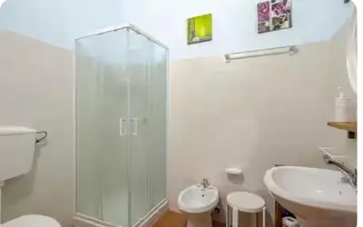 Bagno di La vecchia canonica