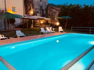 Piscina di La vecchia canonica o nelle vicinanze
