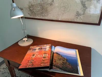 Planimetria di Casa Righetti Liguria, Three indipendent apartments in a 1924 family home with garden, stay together, live separately